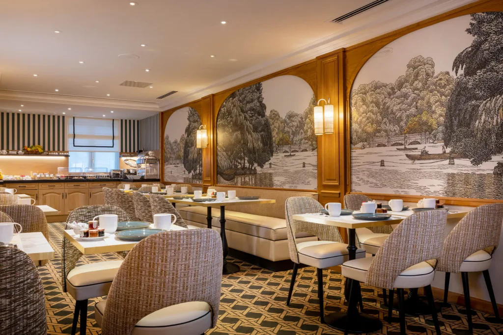 16A8483 horset opera bd