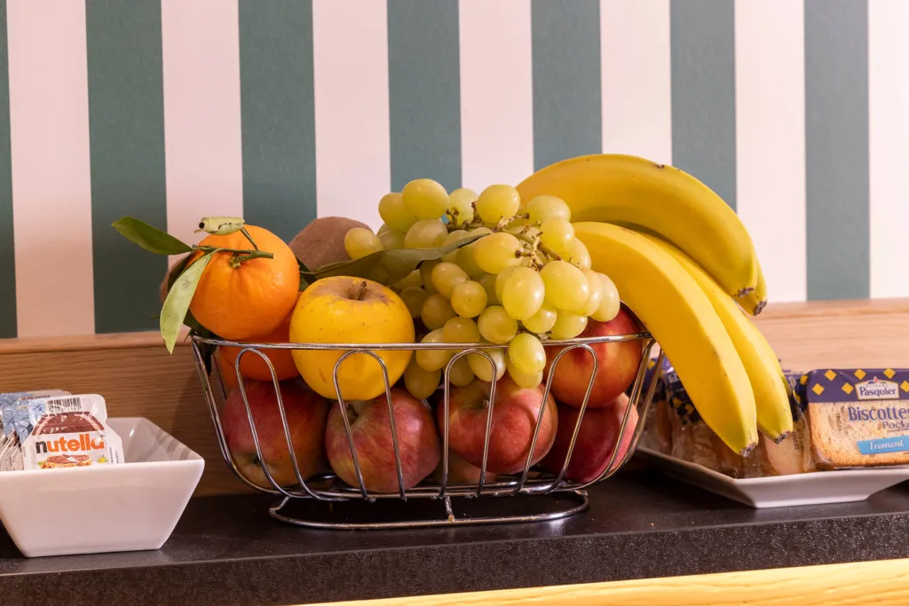 16A8511 horset opera bd