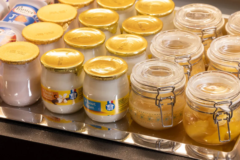 16A8514 horset opera bd