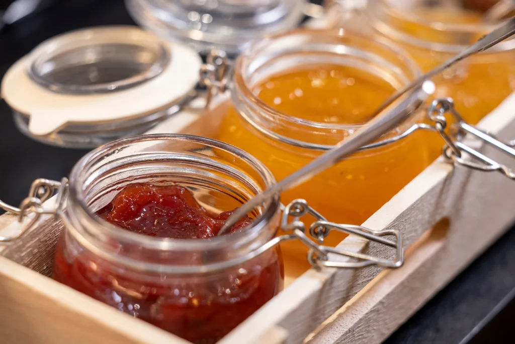 16A8519 horset opera bd