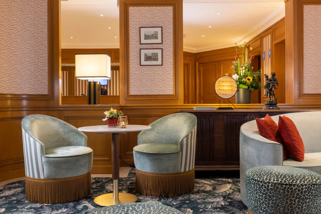 16A8665 horset opera bd